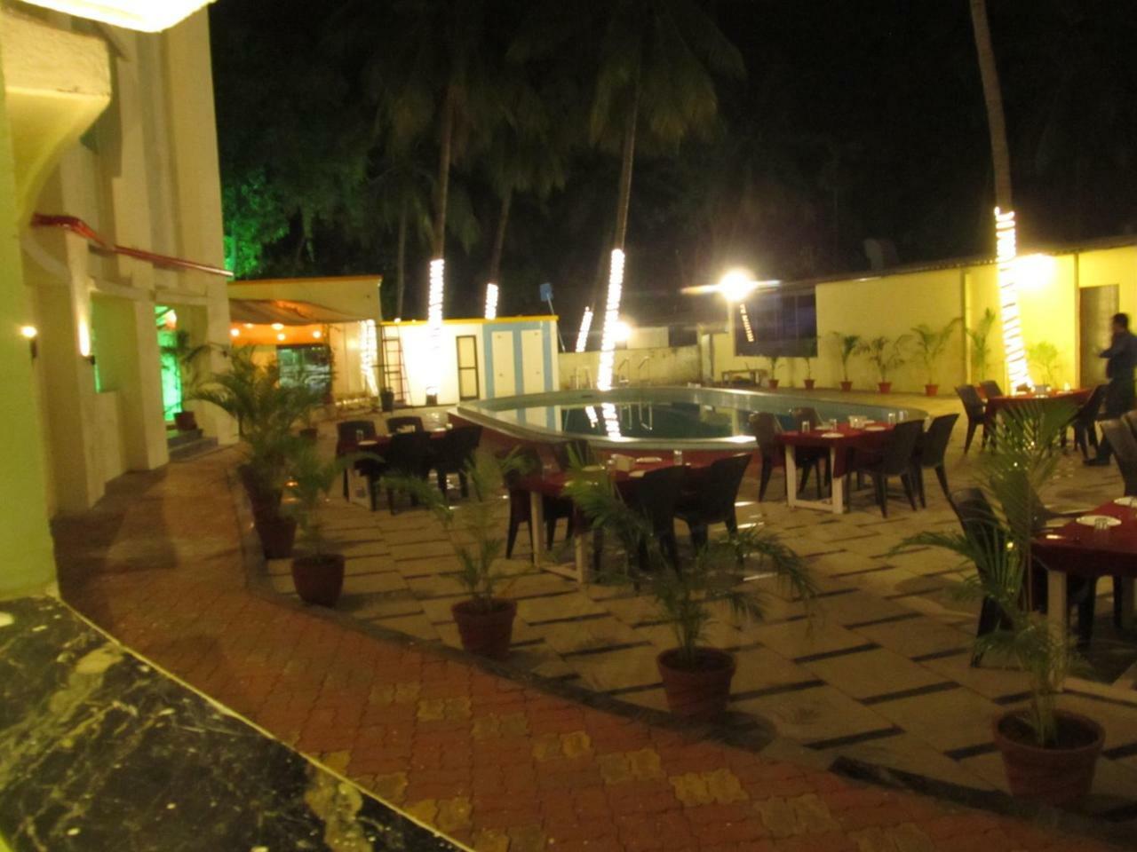 Hotel Sea Rock Villa Daman Luaran gambar