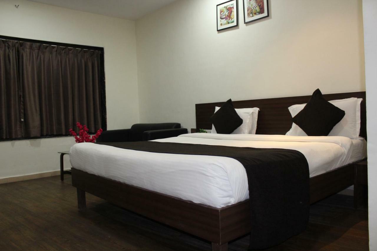 Hotel Sea Rock Villa Daman Luaran gambar