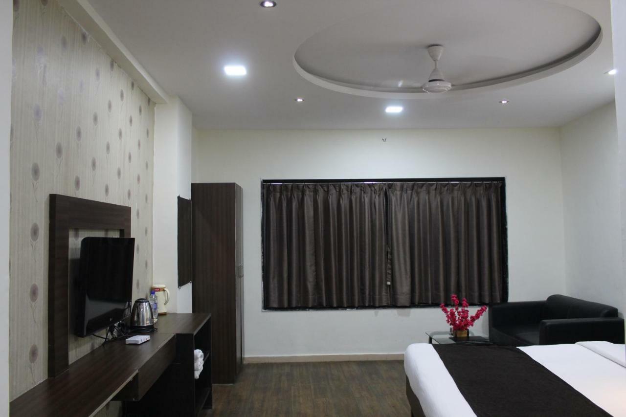 Hotel Sea Rock Villa Daman Luaran gambar